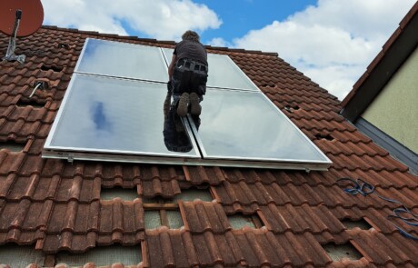 Installation einer Solarthermie-Anlage